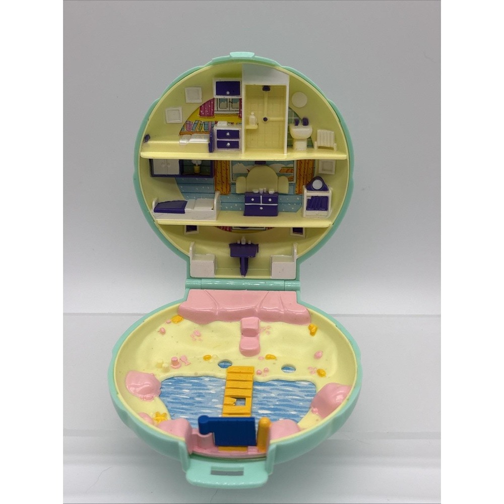 Polly Pocket 1989 Polly's Beach House Bluebird Toys Case Only No Dolls